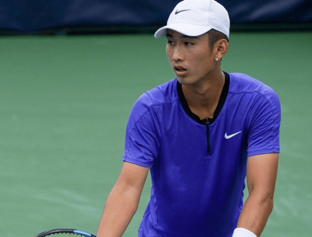 健的发球和 健的发球和